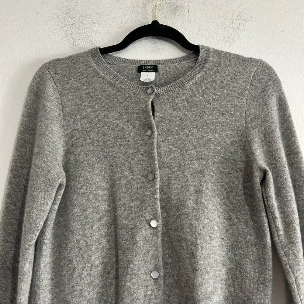 J. Crew Cashmere Grey Cardigan Sweater Small Preppy Classic Minimalist Timeless